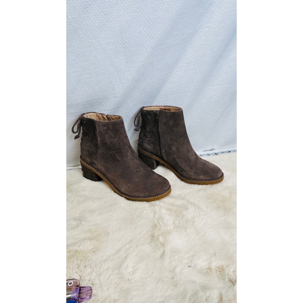 UGG Australia Brown Suede Lace Up Back Ankle Boots 1095793 Womens 6